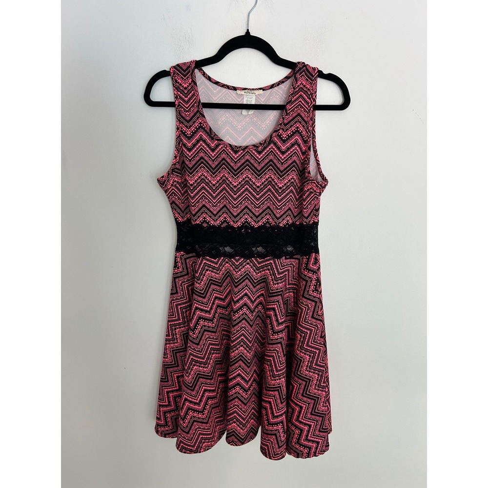 Wild Daisy Pink Black Chevron Lace Waist Skater Dress XL Sleeveless Geometric